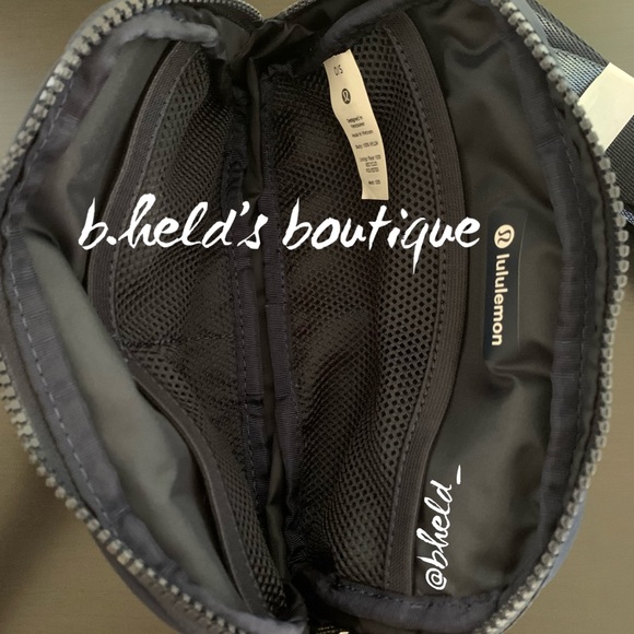 lululemon Everywhere Belt Bag in True Navy Blue with Silver Zipper (1L) New NWT - Picture 10 of 15